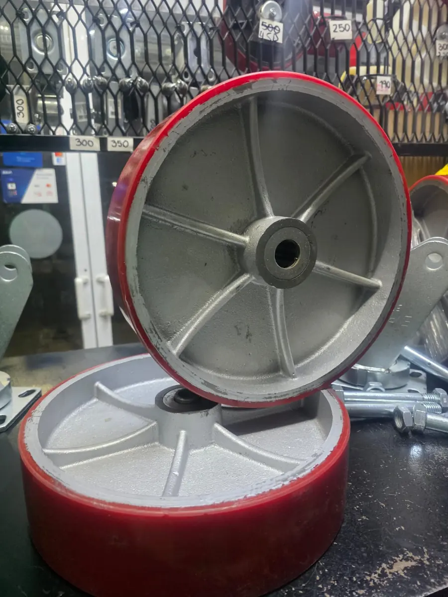 Ruedas con recubrimiento de poliuretano rojo